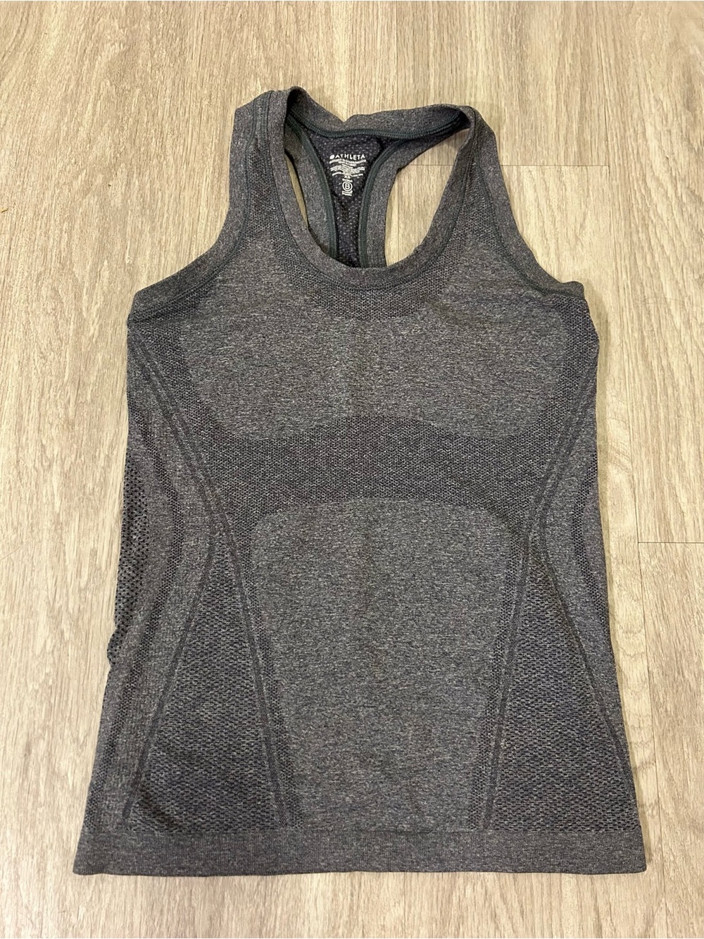 Athleta charcoal grey Momentum seamless Racerback Tank Top size extra small
